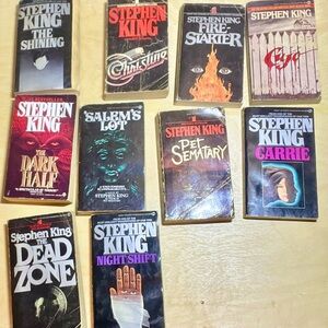Stephen King Book Collection (10)